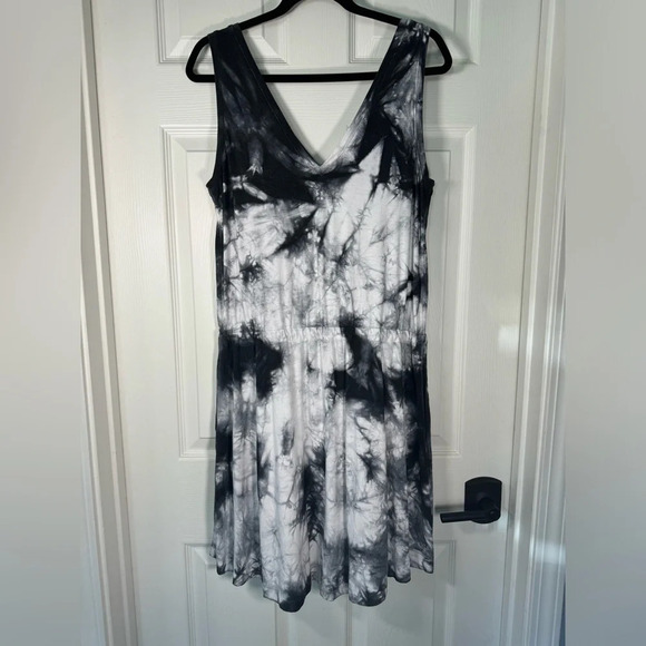 Sweaty Betty Take it Easy Black Tie Dye Tank Dress Size Small - Picture 9 of 9